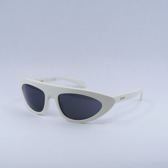 🕶️ New Celine CL40261I 25A Sunglasses - Shiny Ivory Frame, Smoke Lenses - Picture 1 of 11